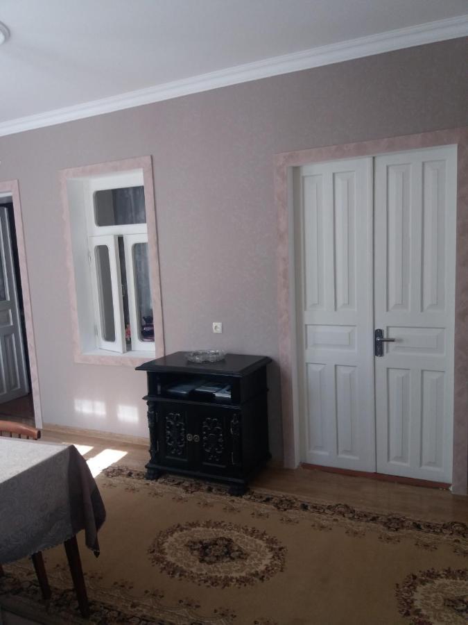 Guest House Darejani Кутаїсі Екстер'єр фото