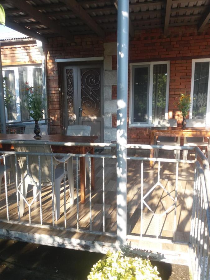 Guest House Darejani Кутаїсі Екстер'єр фото