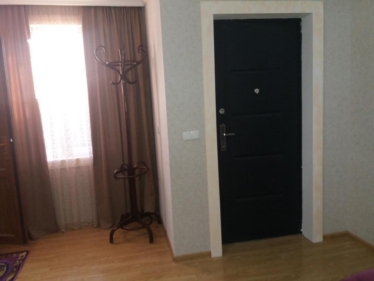 Guest House Darejani Кутаїсі Екстер'єр фото